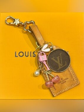 Authentic Louis Vuitton Vachetta Bag Charm, Upcycled LV Charm. 7.75 in